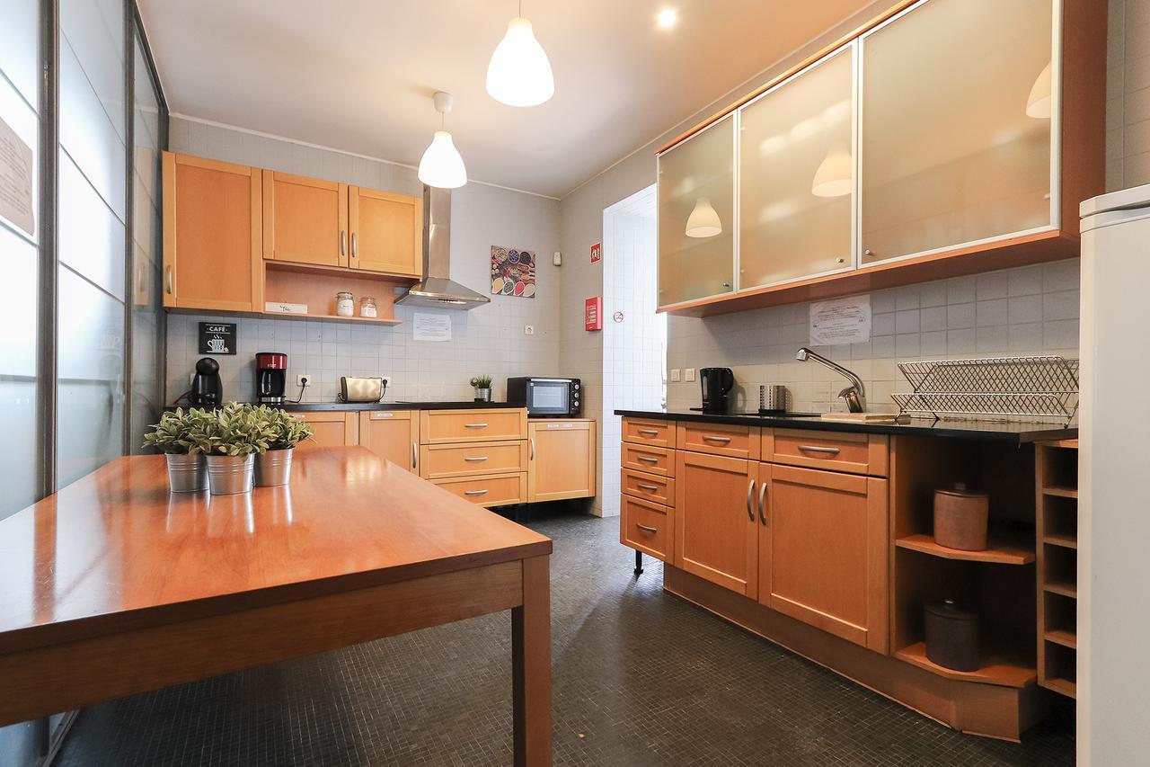 Kab+1 Hostel Lisbon Luaran gambar